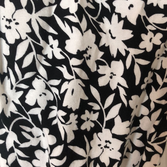 Uniqlo Lounge Pants - Picture 4 of 8